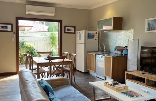 West Busselton House | Fresh Escape - Pet Friendly