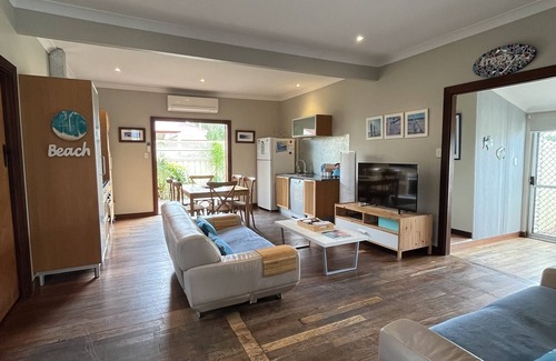 West Busselton House | Fresh Escape - Pet Friendly