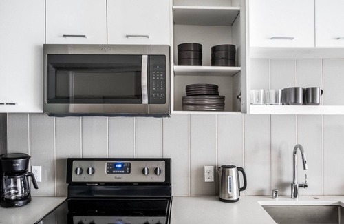 Yesler Terrace Apartment | Fresh First Hill Jr 1BR w/Gym, Lounge & BBQ, nr Park, by Blueground