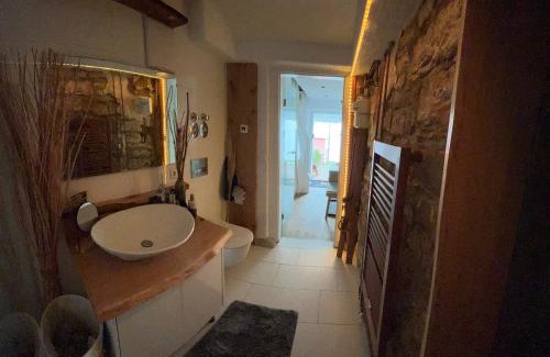 Neuhausen auf den Fildern House | Freudi`s Berghütte