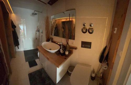 Neuhausen auf den Fildern House | Freudi`s Berghütte