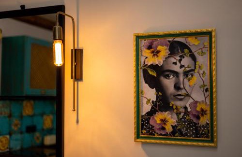 Volos City Centre Apartment | Frida Kahlo - Le petit Bati