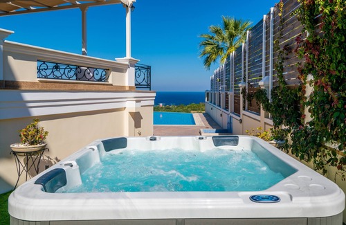 Akrotiri Villa | Frido Luxury Villa - 600 Sqm