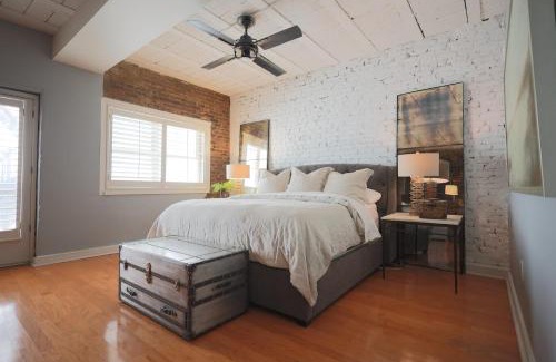 Downtown Knoxville Apartment | Friedmans Loft