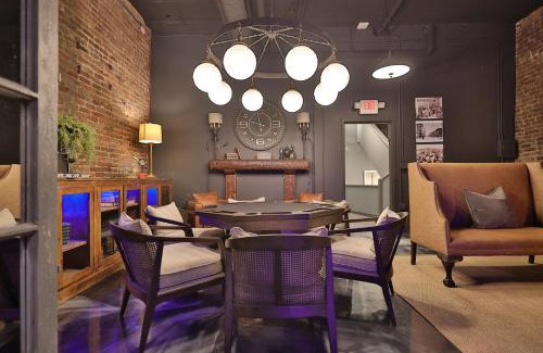 Downtown Knoxville Apartment | Friedmans Loft