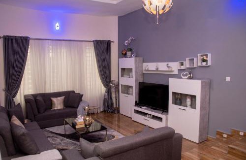 Port Harcourt House | Friends and Family Apartment