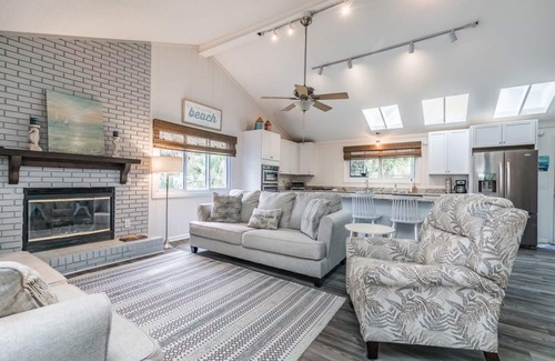 Saint Helena Island House | Fripp Island/Multi Family Friendly/Dog Friendly/Spacious 3rd Row home/6 Seater Golf cart incl/-703 Amberjack