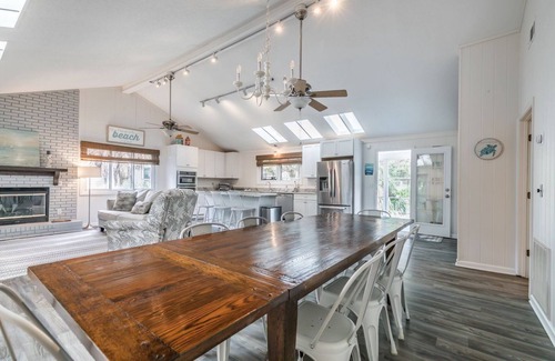 Saint Helena Island House | Fripp Island/Multi Family Friendly/Dog Friendly/Spacious 3rd Row home/6 Seater Golf cart incl/-703 Amberjack