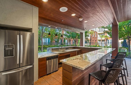 Frisco Apartment | Frisco Luxurious 2BD 2BA Apartment