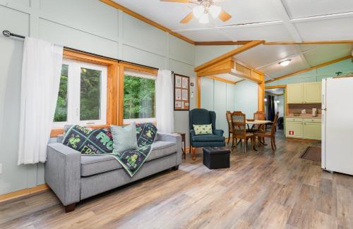 Logan House | Frog Hollow at Hocking Vacations