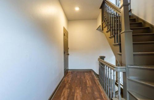 Hartford Apartment | Frog Hollow Red Door Haven