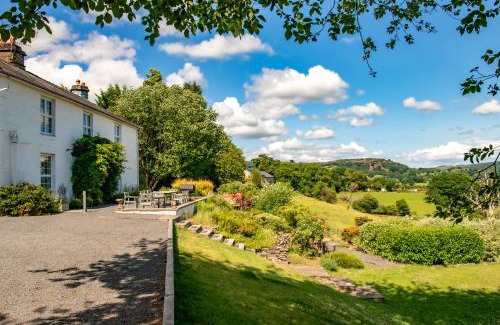 Bala House | Fron Dderw