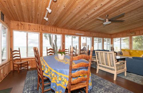 Covert House | Front seat view of Lake Michigan for beautiful sunsets and crashing waves