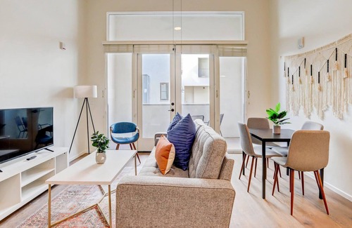 Menlo Park Apartment | Frontdesk | 2 BR Apt in Menlo Park