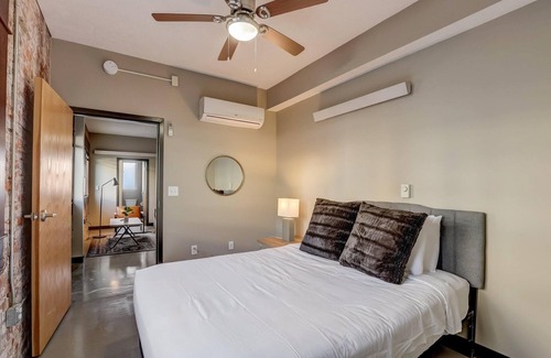 Downtown Lincoln Apartment | FRONTDESK Aerie 147 Lofts Apts Lincoln