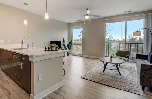 Indianapolis Apartment | FRONTDESK Park 66 Flats Broad Ripple Indianapolis