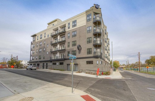 Indianapolis Apartment | FRONTDESK The Line Urban Flats Broad Ripple Indianapolis