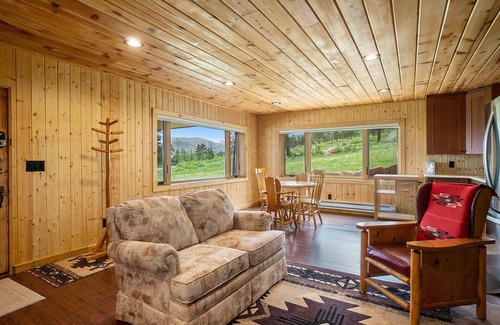 Estes Park Apartment | Frontier Mountain Retreat - Monthly Long-term Vacation Rental 30+ Days Minimum - Estes Park 1 Bedroom Apts by RedAwning