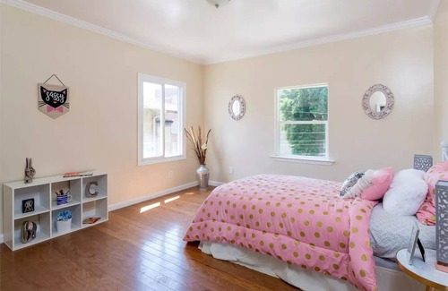 Glenview House | Fruitvale Gem Waiting for You