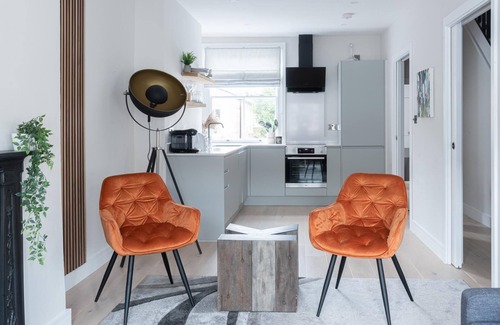 Munster Apartment | Fulham Light – 2 Bedroom Home