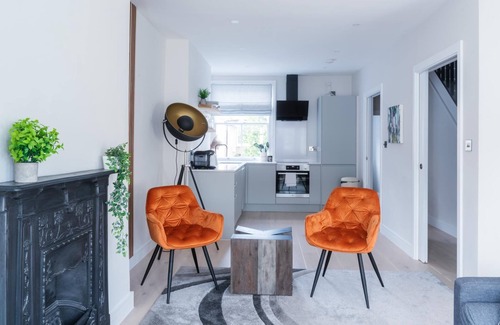 Munster Apartment | Fulham Light – 2 Bedroom Home