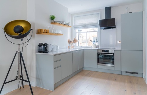 Munster Apartment | Fulham Light – 2 Bedroom Home