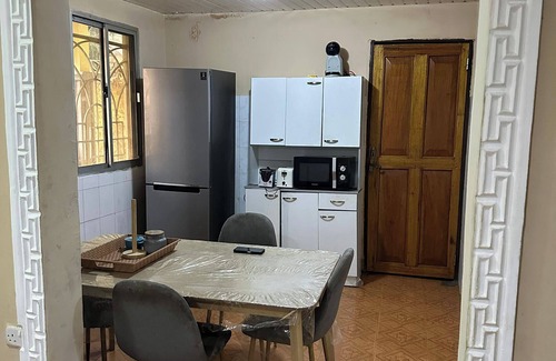 Freetown House | Full AirCon- 3Bed Villa- A/c- WiFi- HotWater