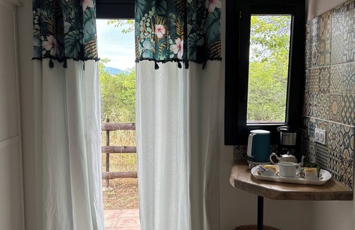Le Vieux Cannet Cottage | Fully equipped and air-conditioned cottage on private property