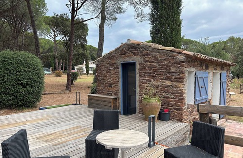 Le Vieux Cannet Cottage | Fully equipped and air-conditioned cottage on private property