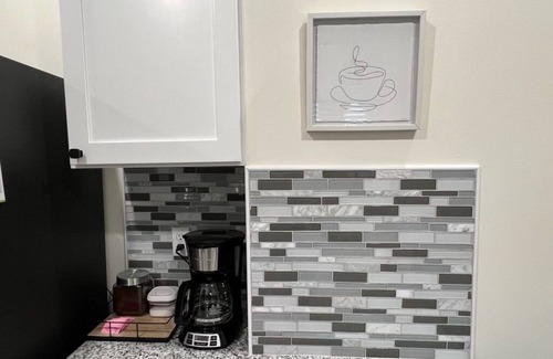 Hampton House | FULLY FURNISHED 30+ DAY RENTAL HAMPTON VA BUCKROE BEACH