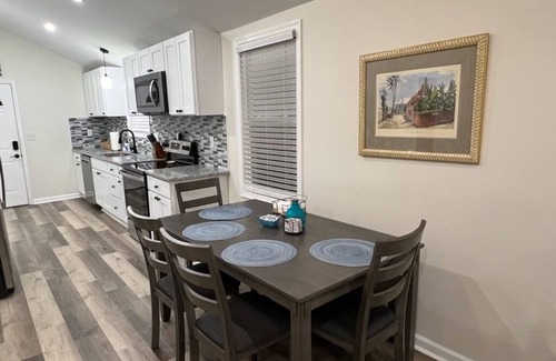 Hampton House | FULLY FURNISHED 30+ DAY RENTAL HAMPTON VA BUCKROE BEACH