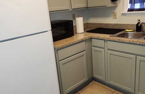 Little Woods House | Fully furnished with all the amenities of home centrally located