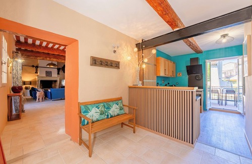 Le Thor House | Fully renovated old mill with heated swimming pool near Isle-sur-Sorgue