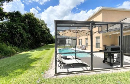 Lake Berkley House | Fully Renovated, Quiet, Spacious Disney Themed Pool Home with Office