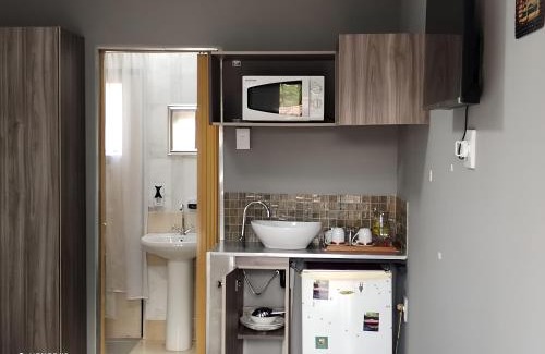 Garsfontein House | FUMODS guest house