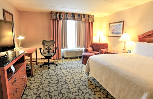 Chinatown Hotel | Fun and Relaxation Await in Chic Houston Room with Pool Near Memorial City Mall