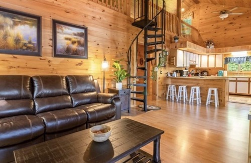 Otis House | Fun Lakefront Cabin near Acadia