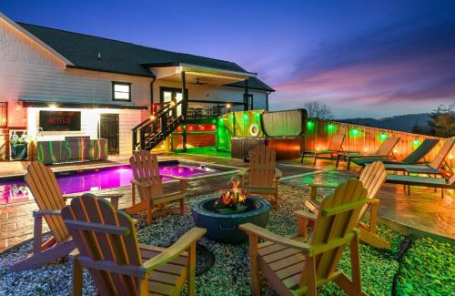 Boyds Creek House | Fun N Sun - Ultimate Backyard Pool And Game Room