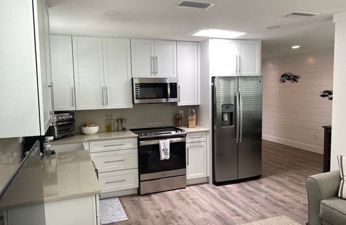 Boca Grande Apartment | Fun Spot in Downtown Boca GRande - 1/1 apartment above the Temp Restaurant !