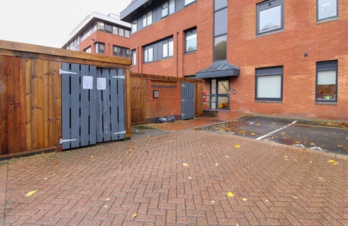 Redhill Apartment | Furness House by Pay As U Stay