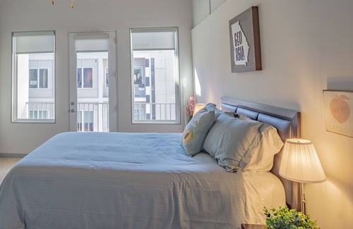 SoNo Apartment | Furnished Apt near Fox Theatre