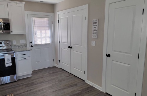 China Grove Apartment | FURNISHED Corporate Rental China Grove. 5 min to I85 & Hwy 29.
