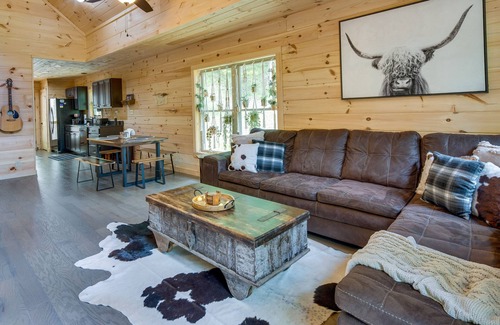 Marshall Cabin | Furnished Deck & Fire Pit: Serene Marshall Cabin!