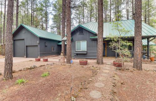 Pinetop House | Furnished Patio and Fire Pit Pinetop Cabin!