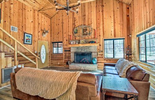 Pinetop House | Furnished Patio and Fire Pit Pinetop Cabin!