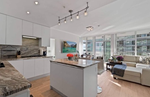 Lower Lonsdale Condo | Furnished Rental With Breathtaking Views of DT