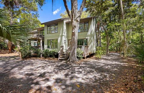 West Beach Village House | FWO1358: 1358 Fairway Oaks