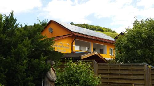 Ramsthal House | Gästehaus Ingrid