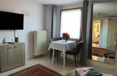 Titisee-Neustadt Apartment | Gästehaus Sandvoss
