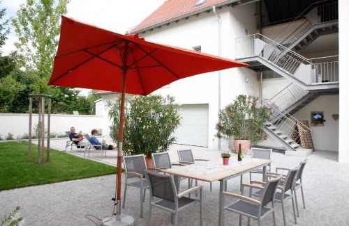 Heuchelheim-Klingen Apartment | Gästehaus Vogler